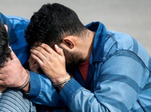 کلاهبرداران سایت دیوار در اهواز دستگیر شدند