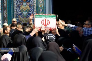 آیین تشییع باشکوه پیکر مطهر هشت شهید گمنام در اهواز برگزار شد