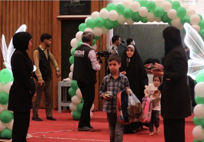 اهدای ۳ هزار بسته لوازم التحریر به دانش آموزان در خوزستان اهدای ۳ هزار بسته لوازم التحریر به دانش آموزان در خوزستان